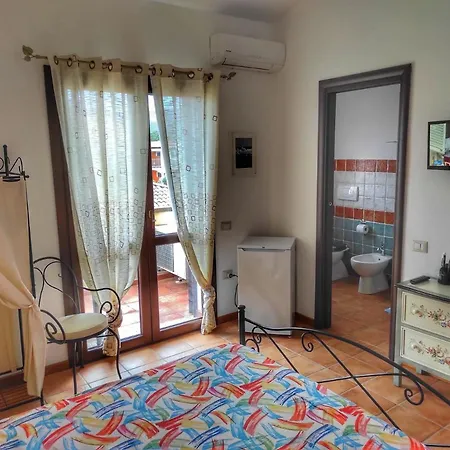 Stella Dorada Vacanze A 5 Minuti Dal Mare, Le Nostre Offrono Tutto Il Necessario Per La Tua Accommodatie bij particulieren Olia Speciosa