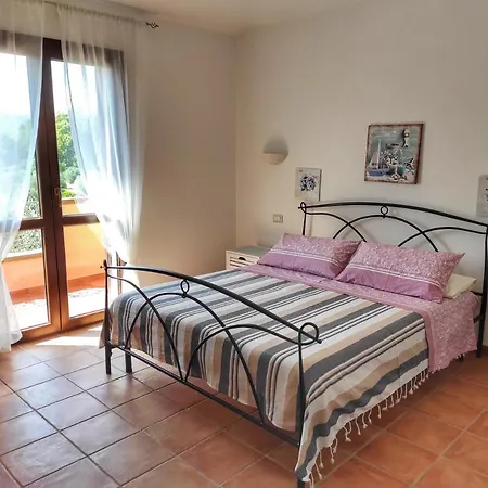 Stella Dorada Vacanze A 5 Minuti Dal Mare, Le Nostre Offrono Tutto Il Necessario Per La Tua Accommodatie bij particulieren Olia Speciosa