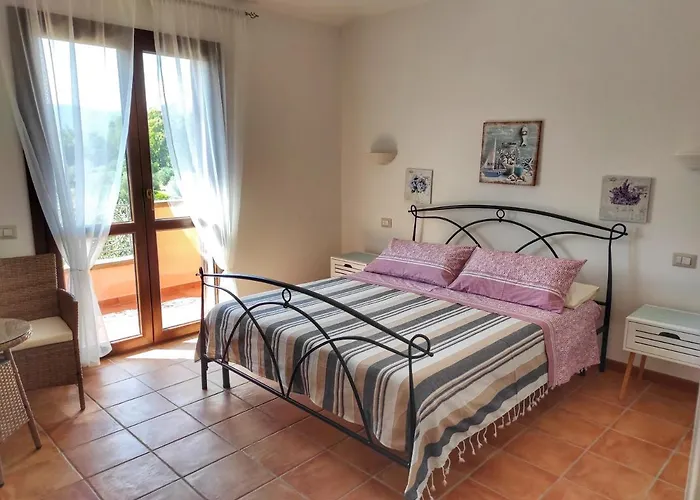Stella Dorada Vacanze A 5 Minuti Dal Mare, Le Nostre Offrono Tutto Il Necessario Per La Tua Homestay Olia Speciosa